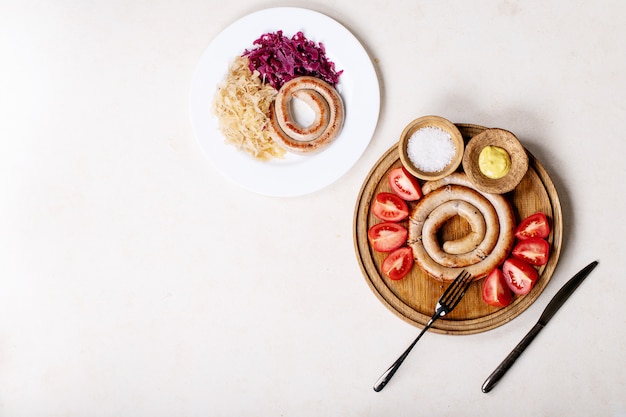 Przykładowe dania ułożone na talerzach